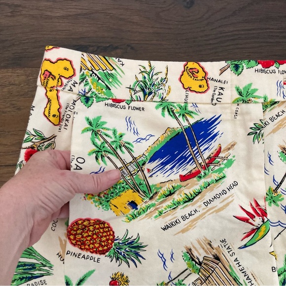 J Crew Chino Shorts Sz 10 Hawaiian Island Geo Map Aloha Tropical Retro Print - Picture 3 of 5